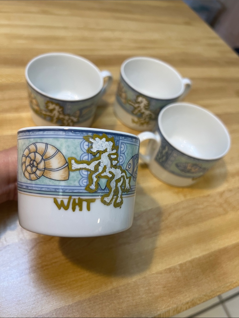 #3381*Seashell Motif Porcelain Espresso Cups - White w/Blue & Gold Accents & WHT